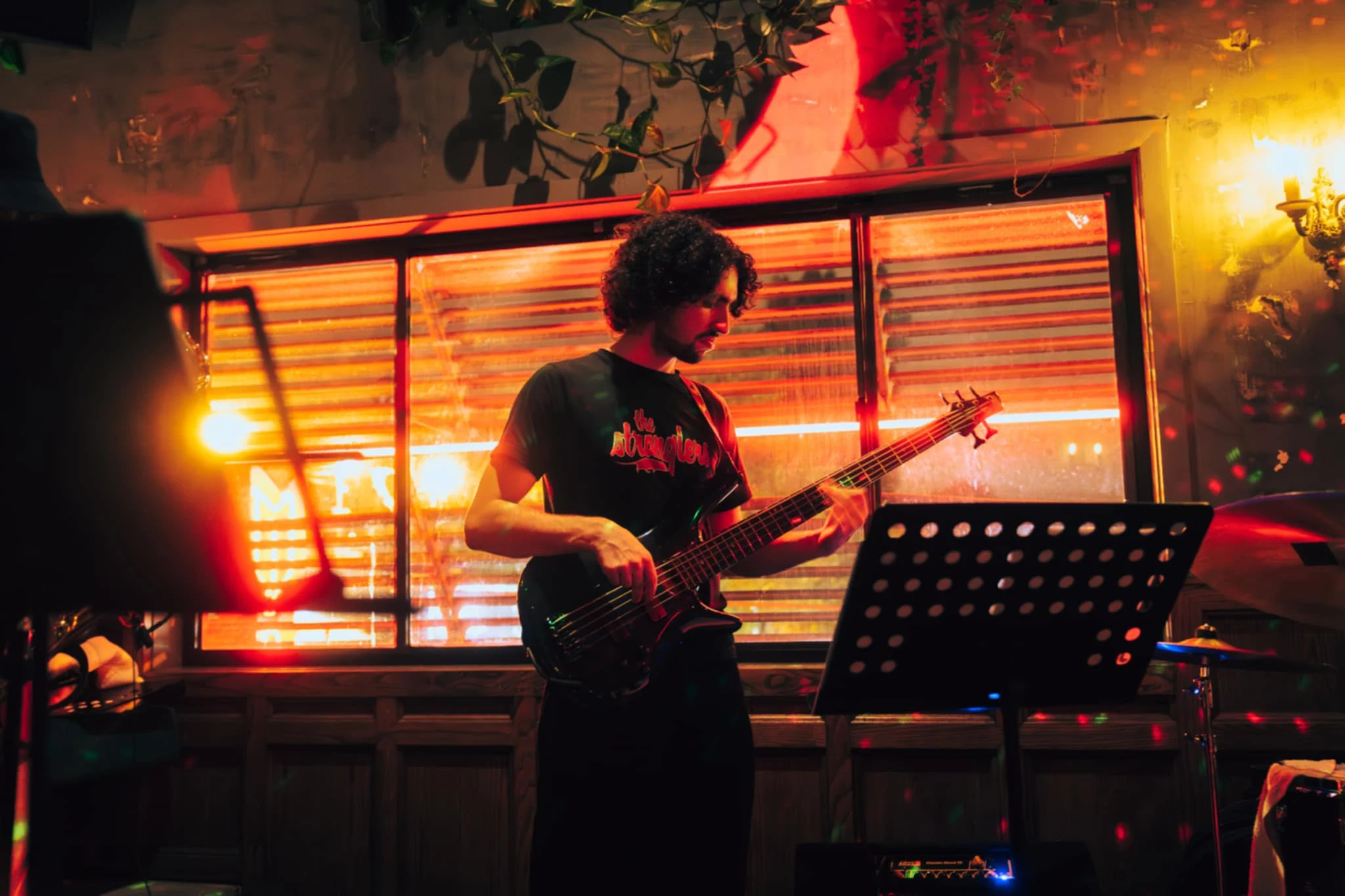 Michael Campelj performing with vocalist Yasmin